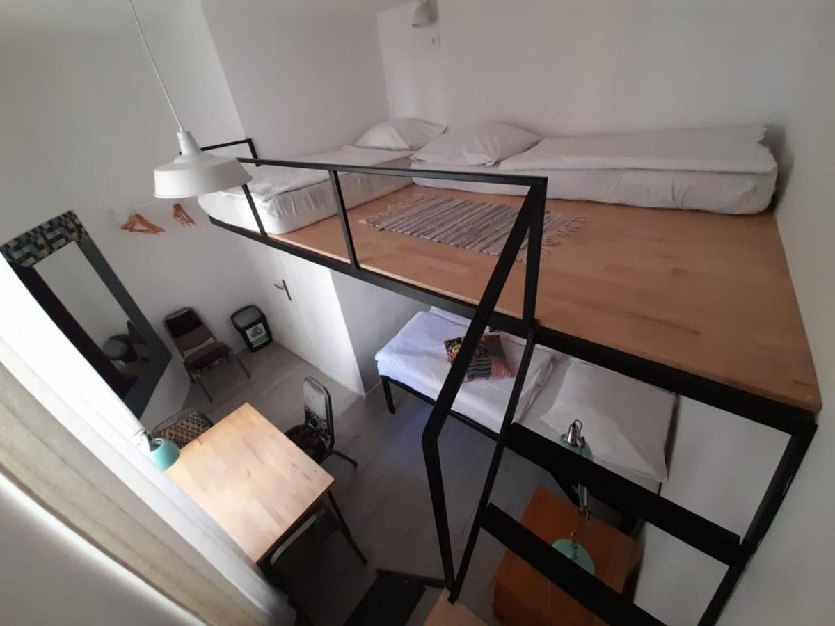 Rodzinna Przestrzen Dla 8 Osob 2 Pokoje Z Lazienka I Mini Aneksem Warsaw Luaran gambar